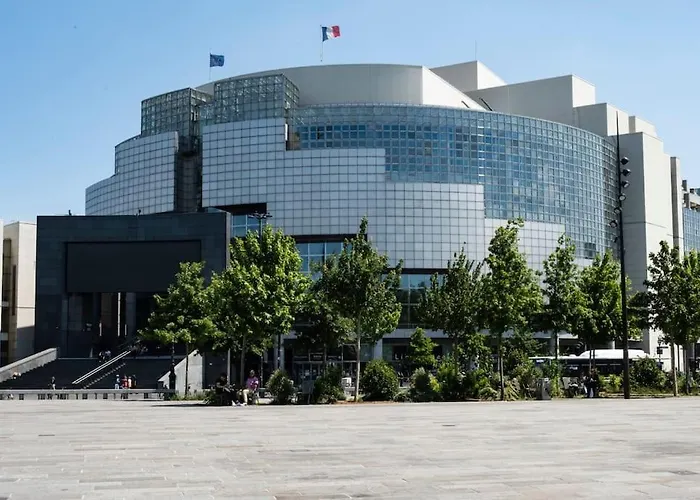 Pavillon Eden « le Cocon » דירה *