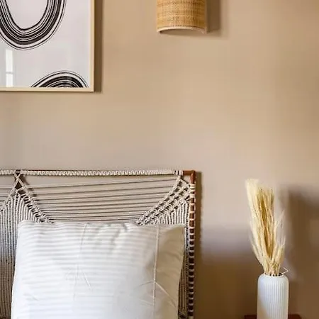 Apartament Pavillon Eden « le Cocon » Paryż