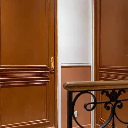 Pavillon Eden « le Cocon » *